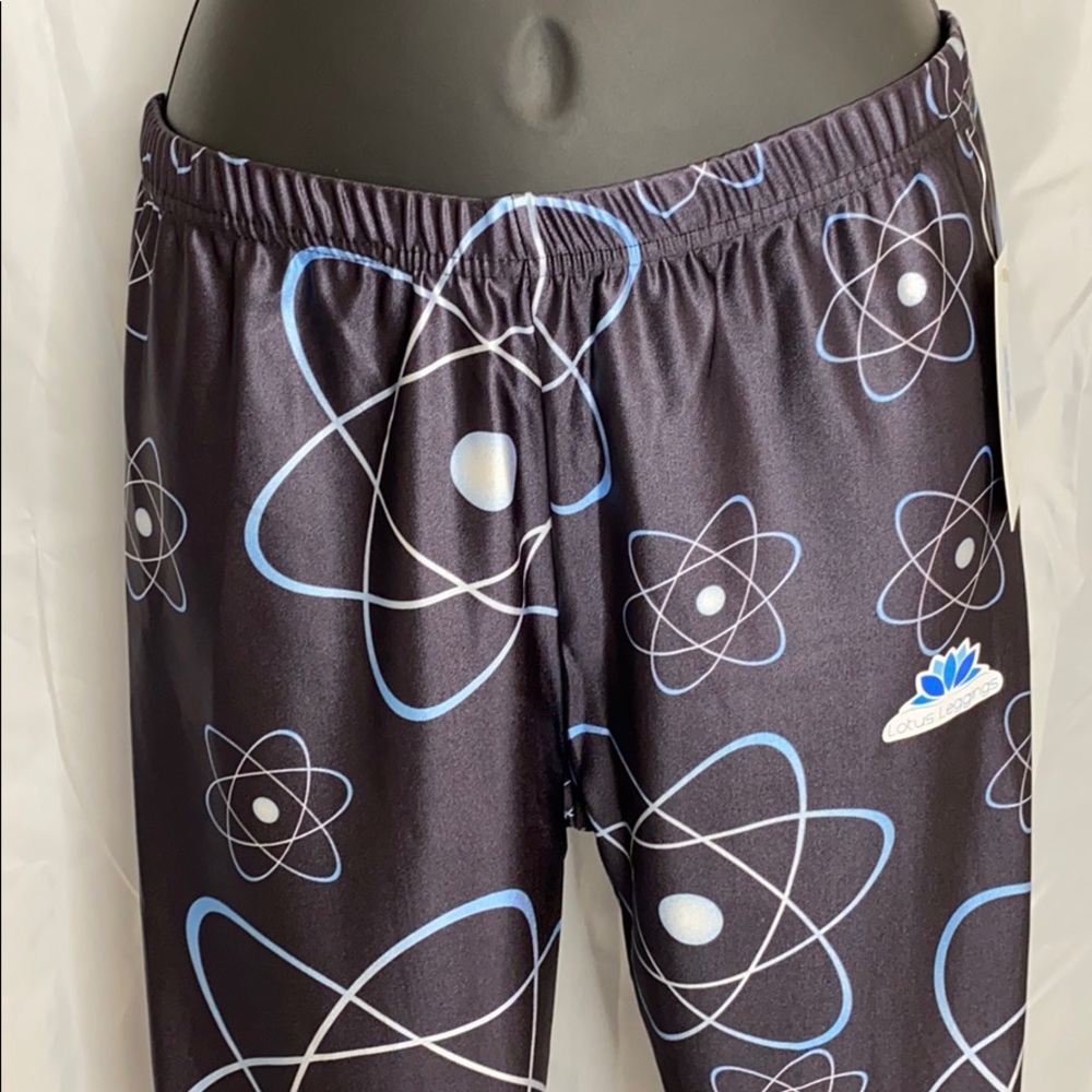 Lotus Leggings - Large